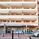 Le Petit Fleury - Balcony, Calm In Cannes