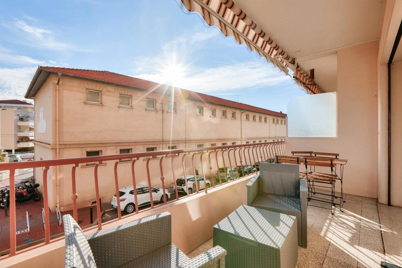 Le Petit Fleury - Balcony, Calm In Appartement