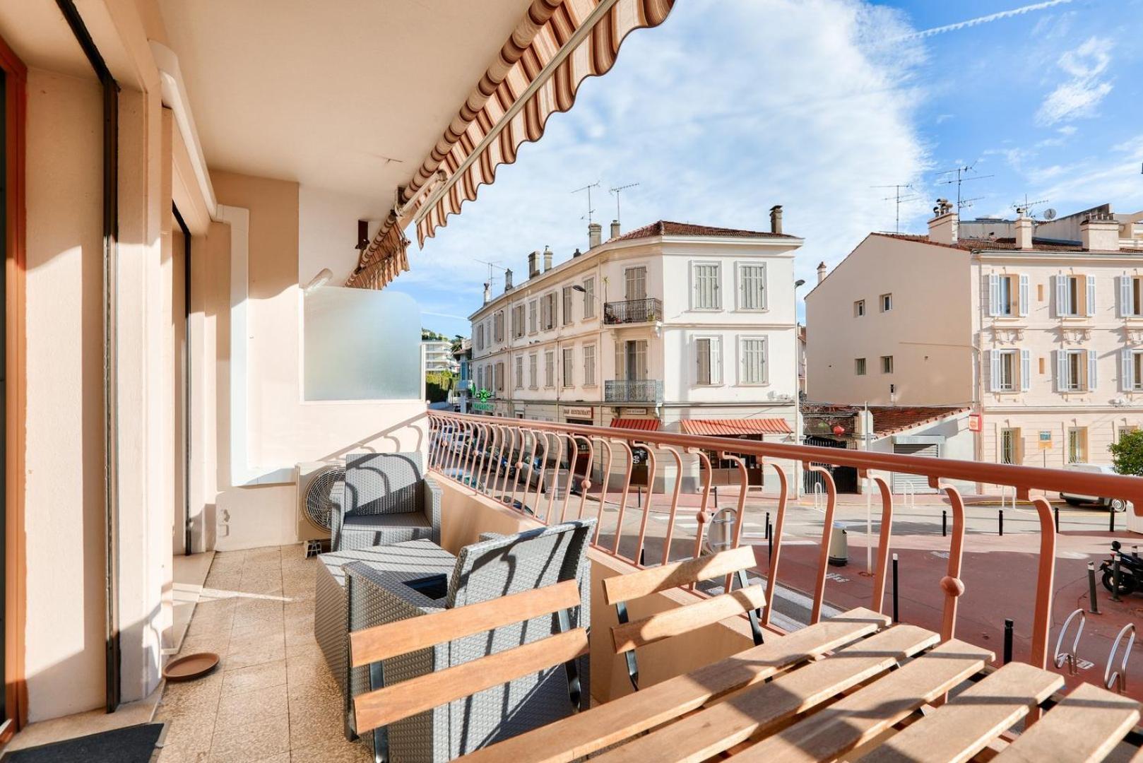 Le Petit Fleury - Balcony, Calm In Appartement